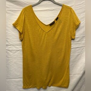 NY&Co yellow tee, size L